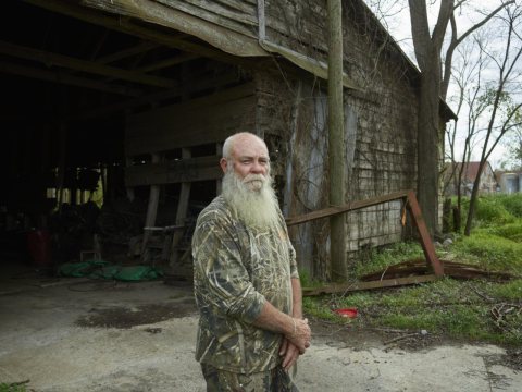 Carl Albritton moved to tiny Bartow, an old cotton-mill town in the U.S. state of Georgia, from a bigger city, specific…