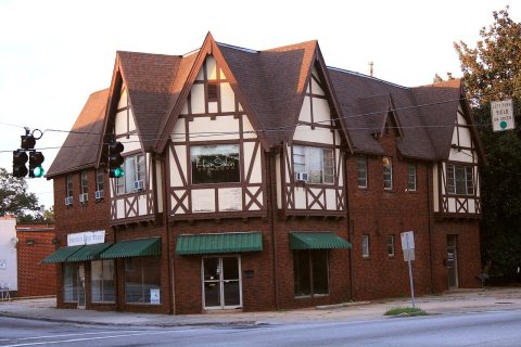 Downtown Avondale Estates Street Corner