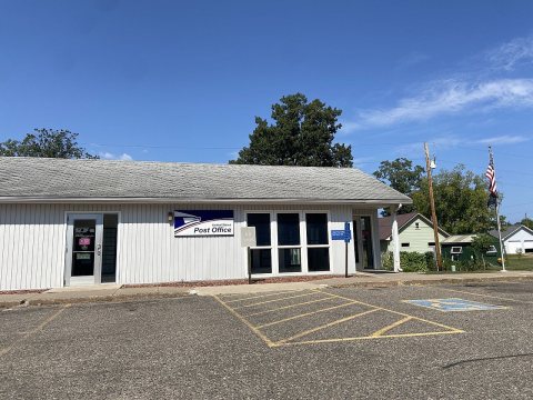 Garrison, Minnesota-02-Post Office