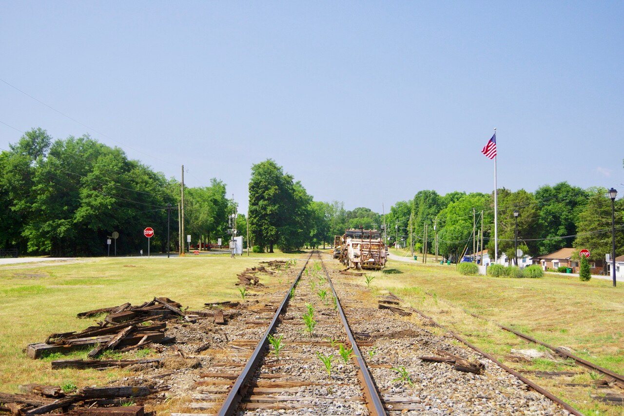 Bowersville-RR-tracks-ga