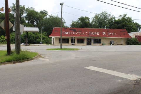 Closed Smithville Supermarket