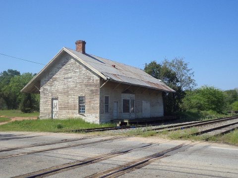 Leary Depot, NE corner