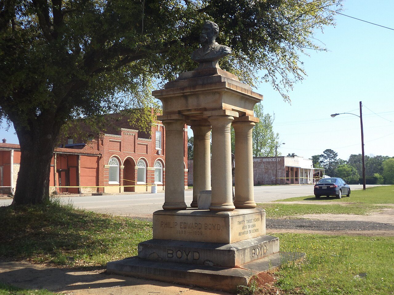 Boyd monument