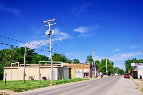 Holcomb-Main-St-mo