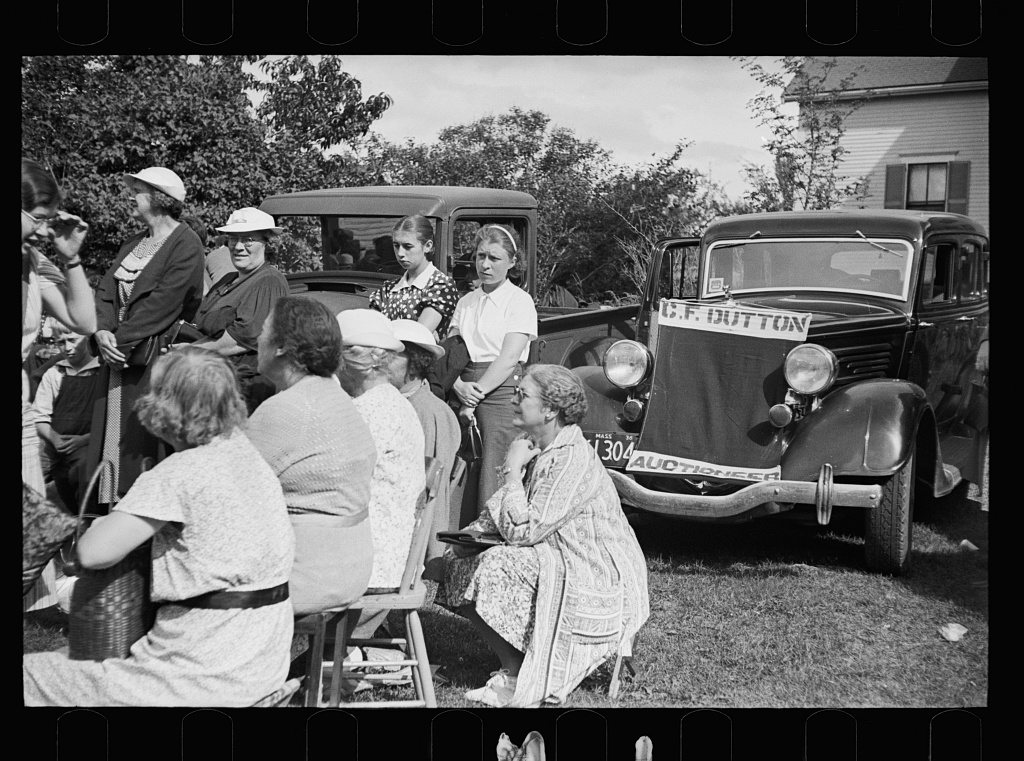 Untitled photo, possibly related to: Auction