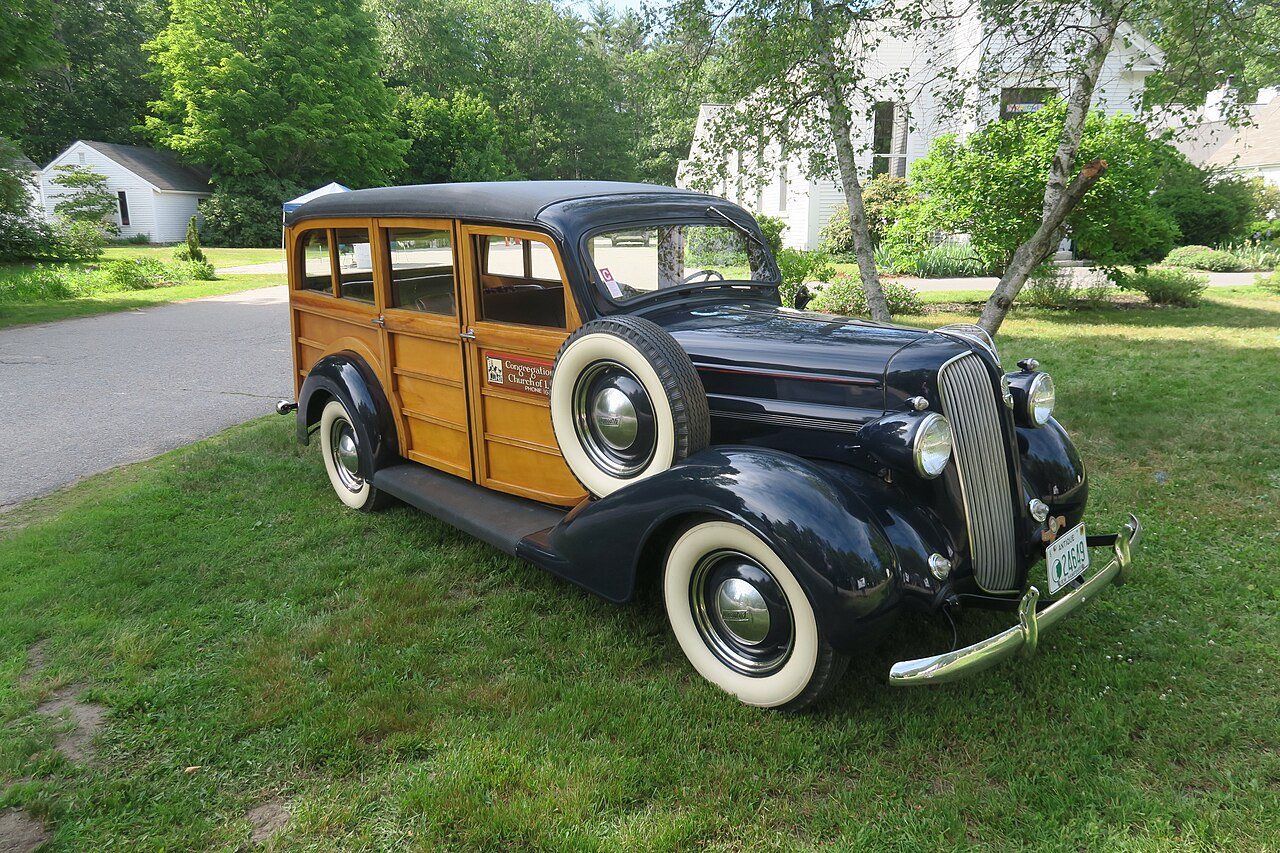 Plymouth Woodie