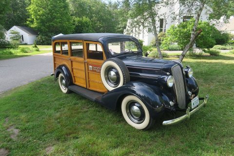 Plymouth Woodie