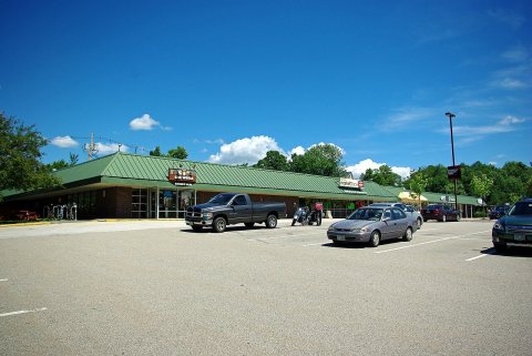Mill Plaza, Mill Rd