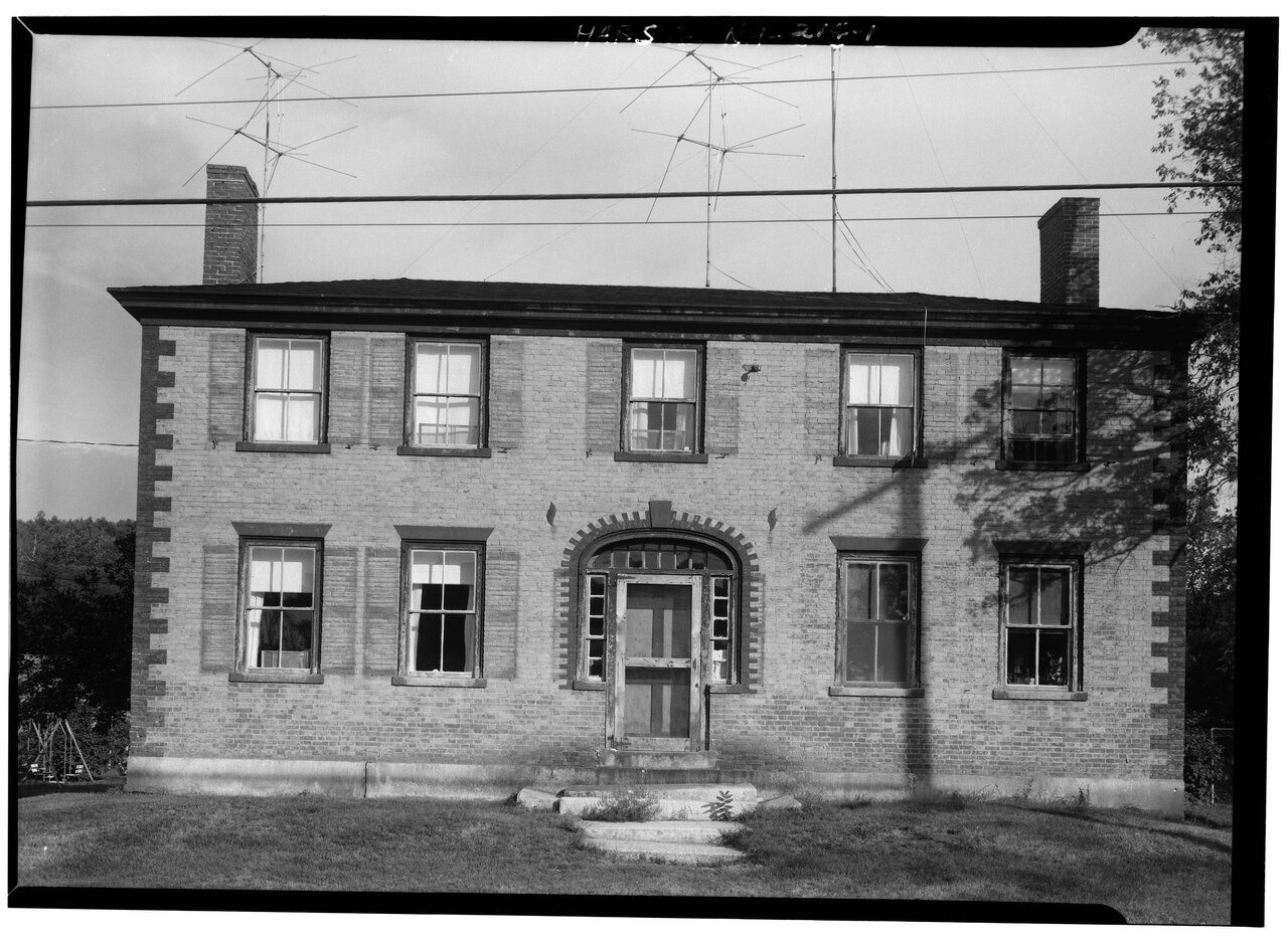 FRONT ELEVATION - House, South side of Route 9, West Henniker Emerson Station, Merrimack County, NH