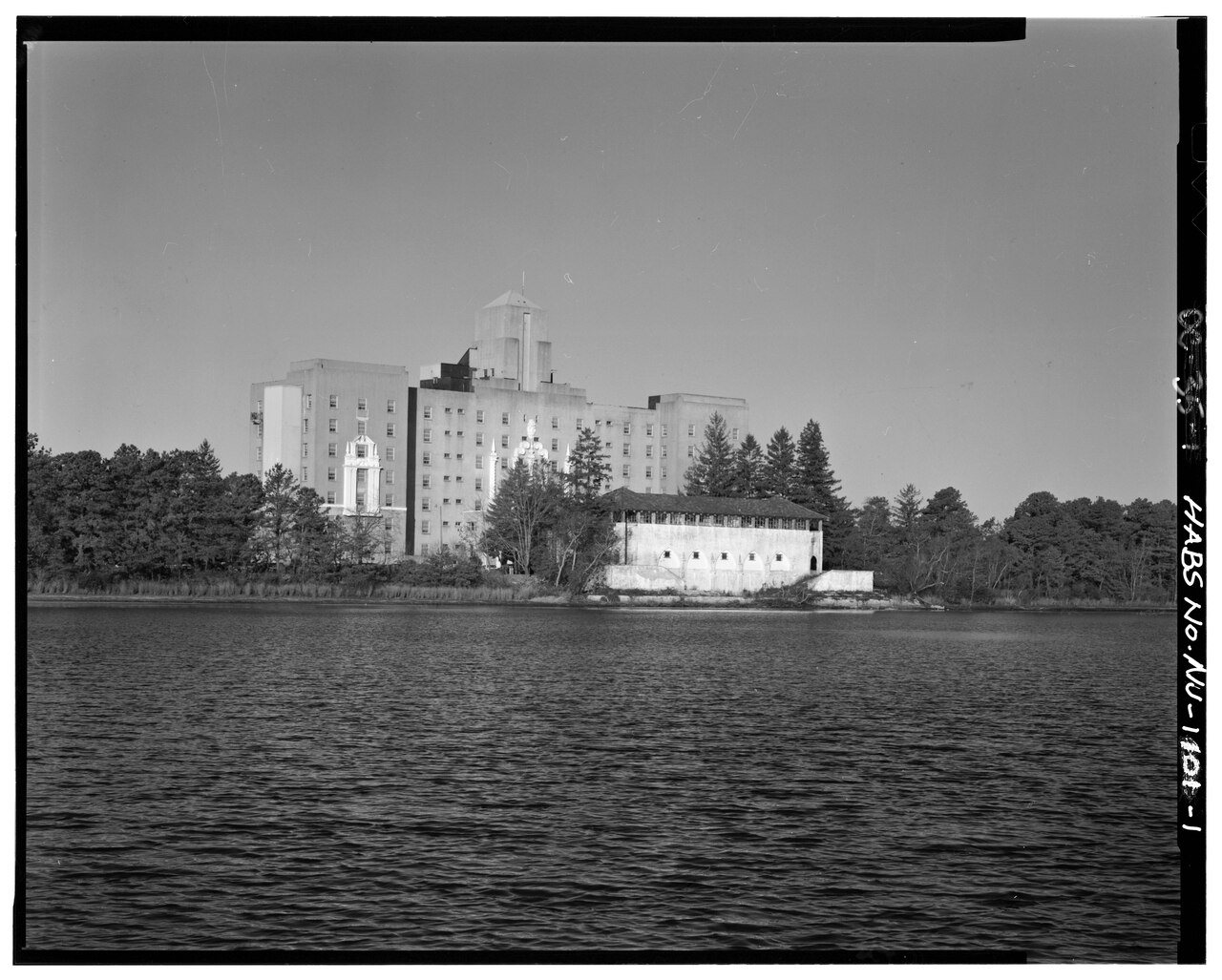 GENERAL VIEW OF HOTEL, LOOKING WEST ACROSS WATER - Royal Pines Hotel, 395 Lakeside Avenue, Bayville, Ocean County, NJ