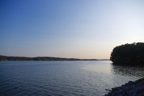 Waterloo-Pickwick-Lake-downstream-al