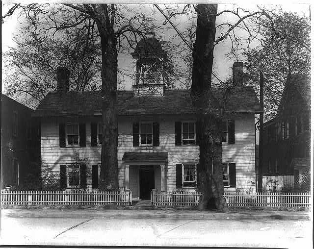 Bedford Academy built in 1807 used as public library since 1903