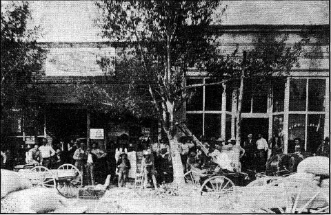 Downtown Dacula Circ 1900