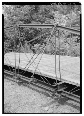 BRACING WITHOUT SCALE FIGURE. - Avery-Bartholomew Patent Railroad Iron Bridge, Town park south of Route 222, west of Ow…