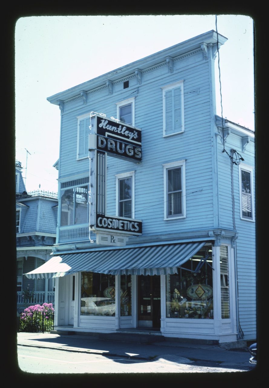 Huntley's Drugs