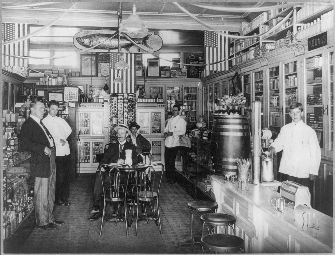 New York. Long Island. Islip, Collins Pharmacy (interior)