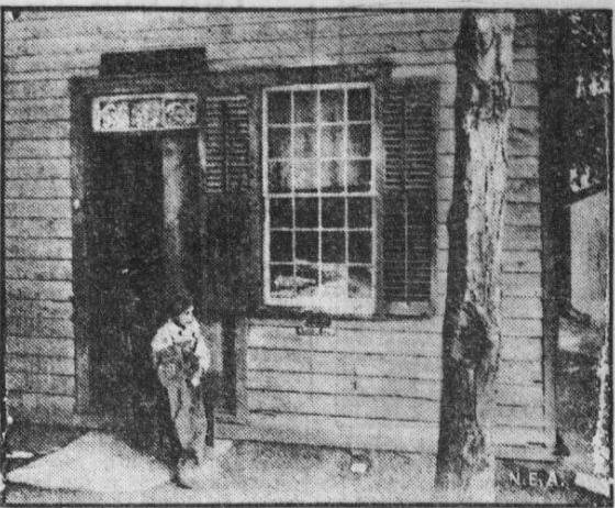 Post office, Esopus, NY - August 1904 (exterior view)