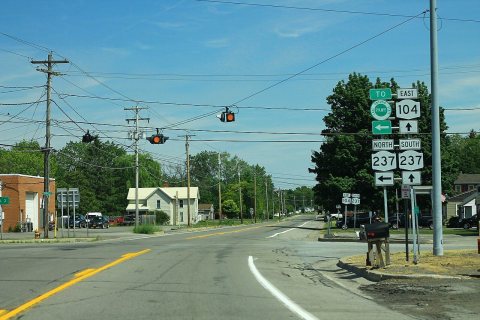 NY104 East - NY237 Signs