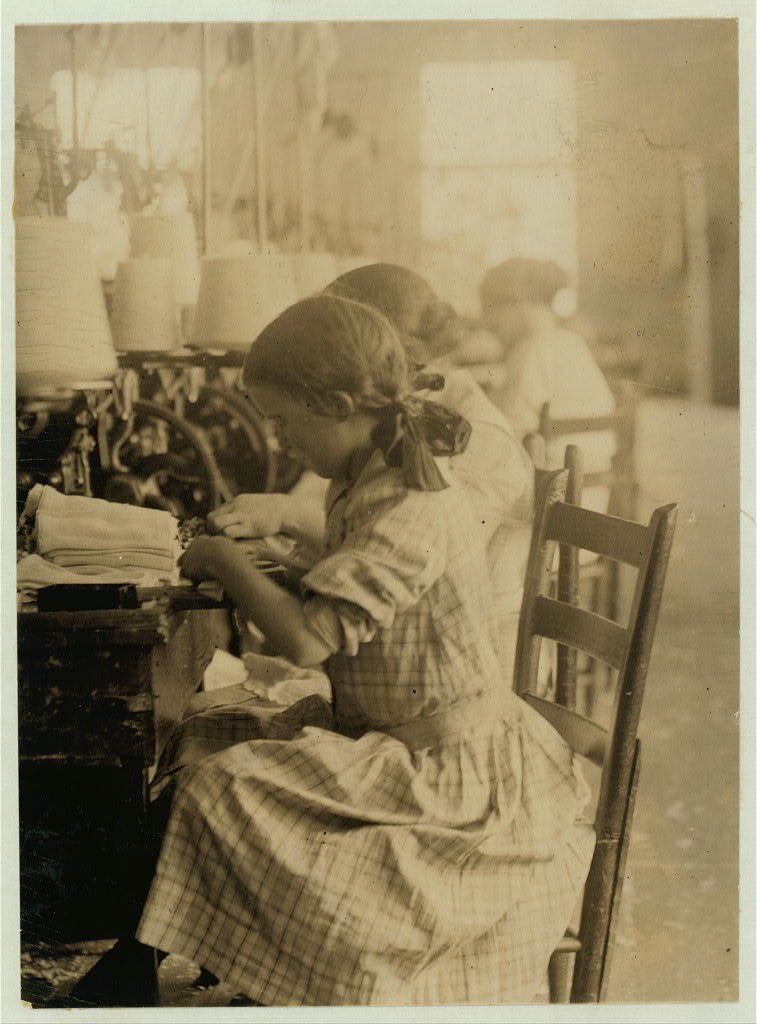 Topper at her machine, Walker County Hosiery Mills