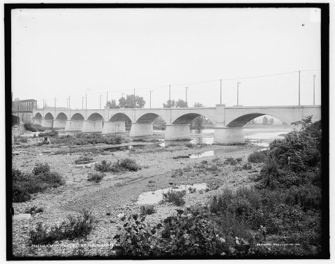 U. and M.V. [Utica & Mohawk Valley] railway bridge