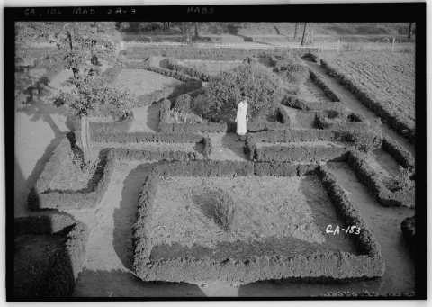 Historic American Buildings Survey L. D. Andrew - Photographer June, 5, 1936 GARDEN LOOKING S.E. FROM SECOND STORY WIND…