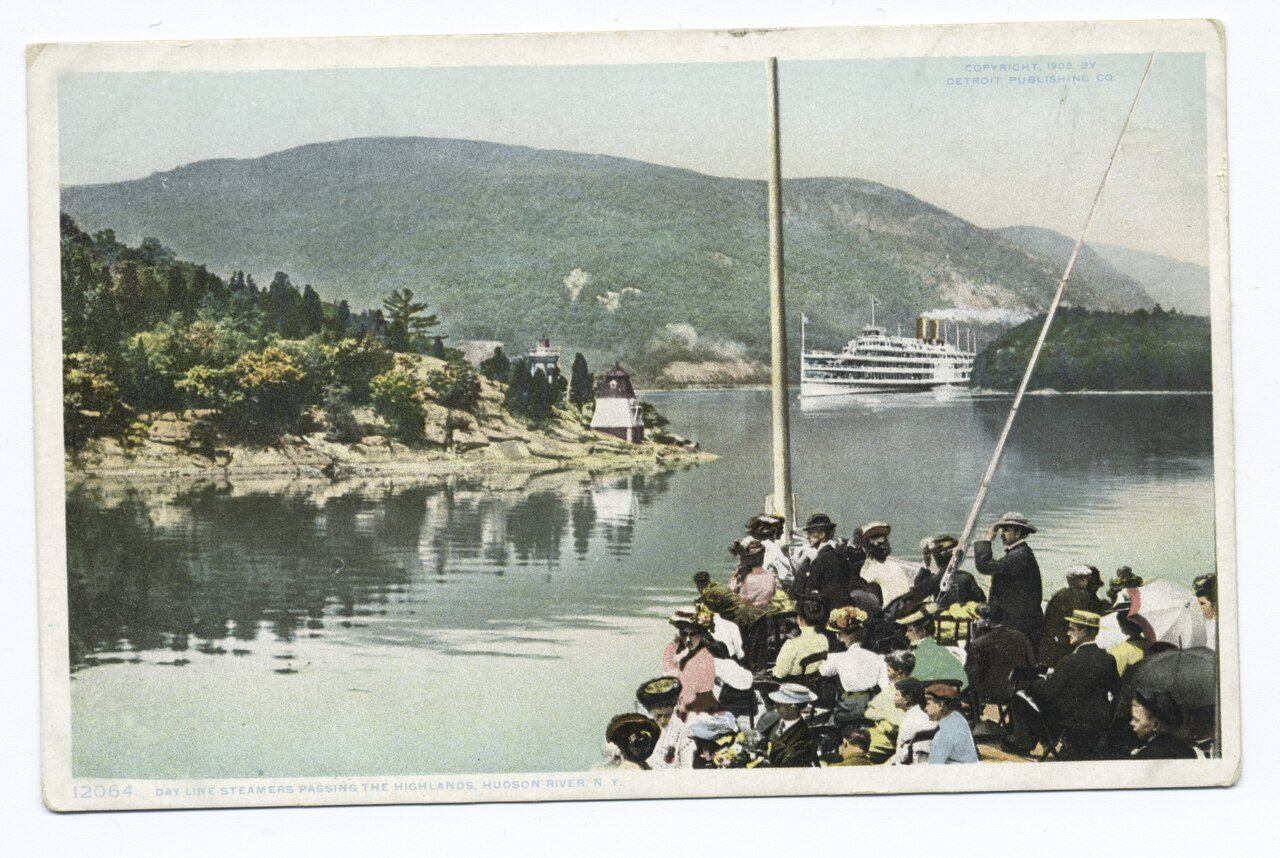 Day Line Steamers passing