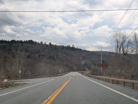 NY 97 sb at Basket, April 2025