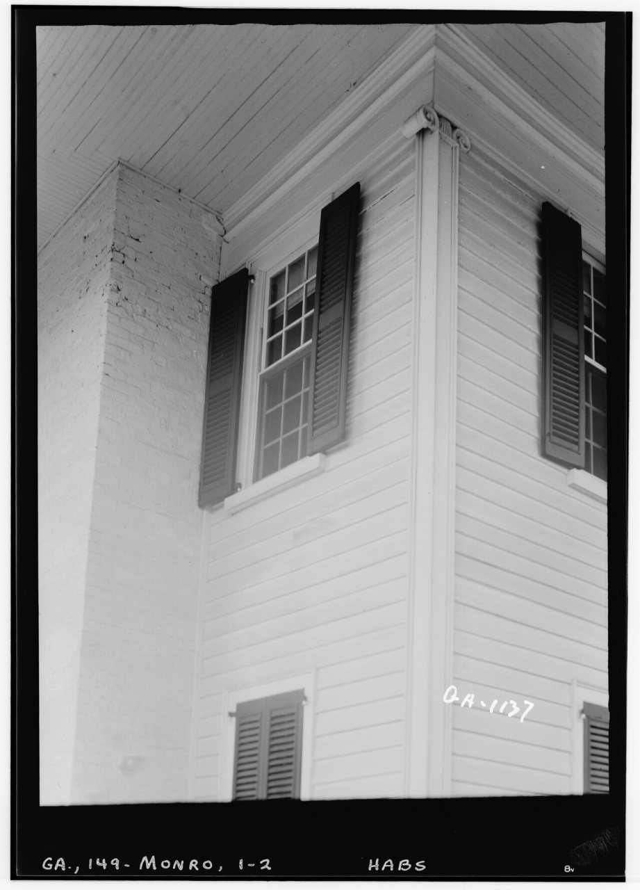 Historic American Buildings Survey L. D. Andrew, Photographer Aug. 12, 1936 VIEW OF SOUTHEAST CORNER UNDER PORTICO - Bi…