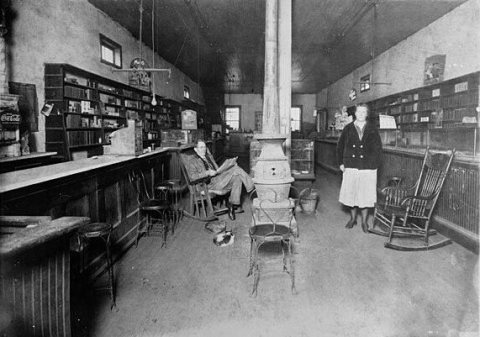 Mableton Drug Store and Post Office, 1925