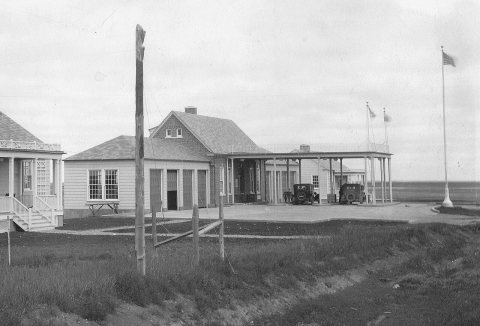 Ambrose ND border station 1932