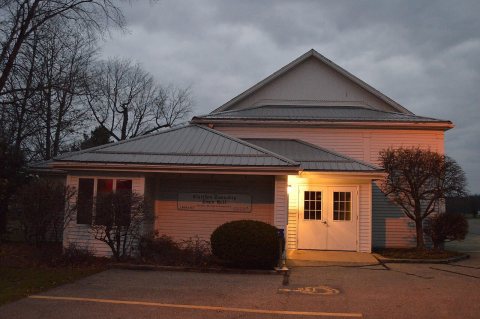 Claridon town hall
