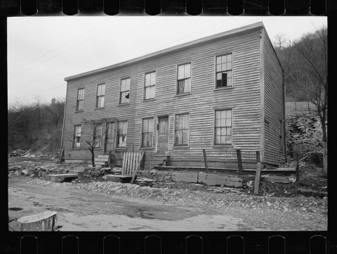 Typical frame house on hilly shore of Ohio River