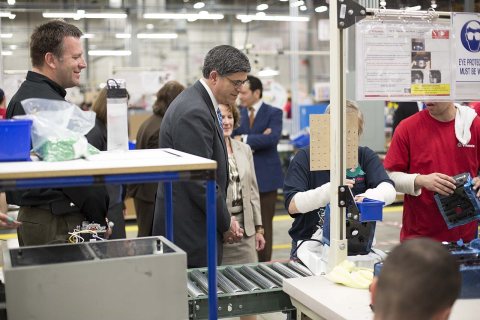 Secretary Lew tours Vitamix manufacturing facility during trip to Cleveland, Ohio
