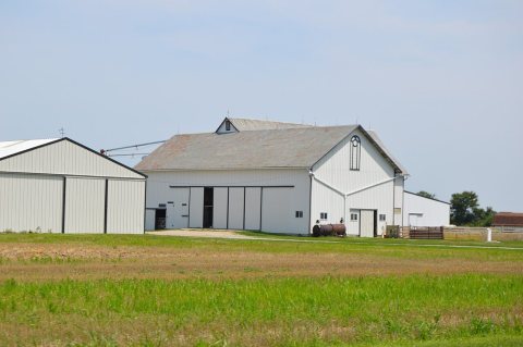 Henny Barn from southwest