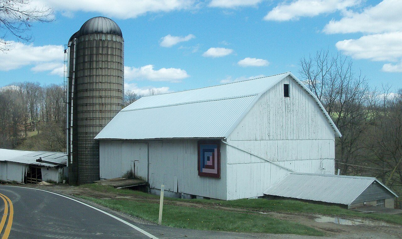 Log Cabin Quilt on Barn in Harrison County, Ohio