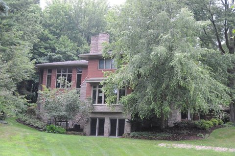 House on West Dale Rd NW, Ohio 1