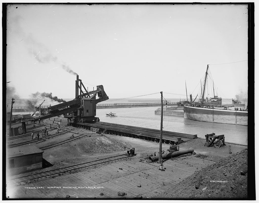 Coal dumping machine