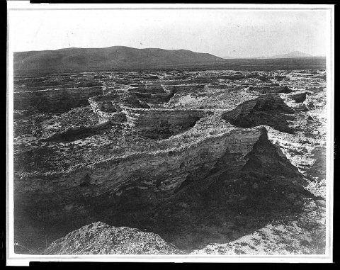 Soda Springs on Bear River, extinct basins