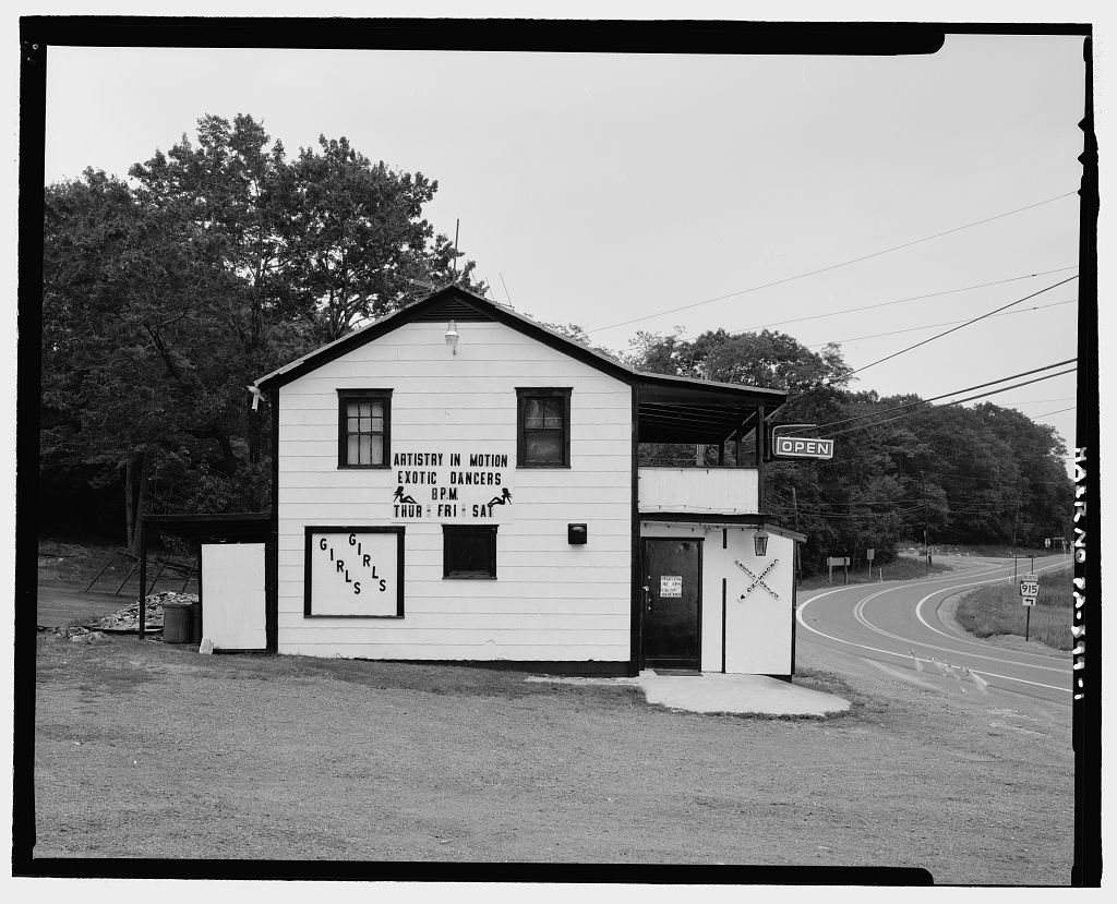 Shorty's Place, Needmore