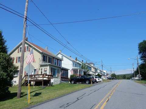 Lakeside Ave, Delano PA 01