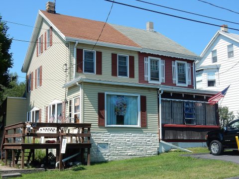 Lakeside Ave, Delano PA 02