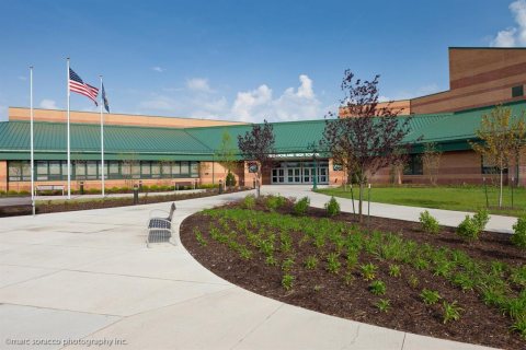 Pine Richland highschool front