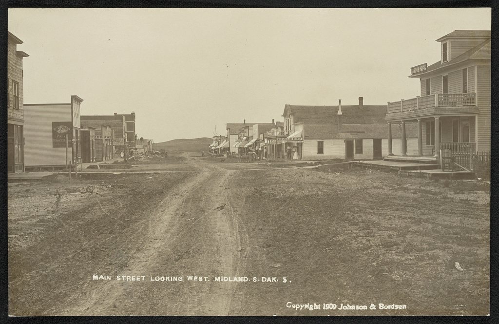 Main Street looking west