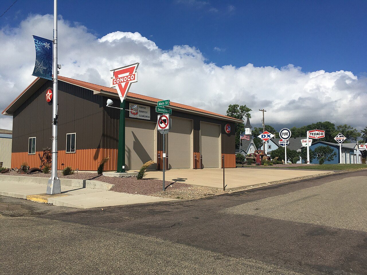 Bristol South Dakota Gas Station Signs