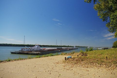 Joppa-Ohio-River-barges-il