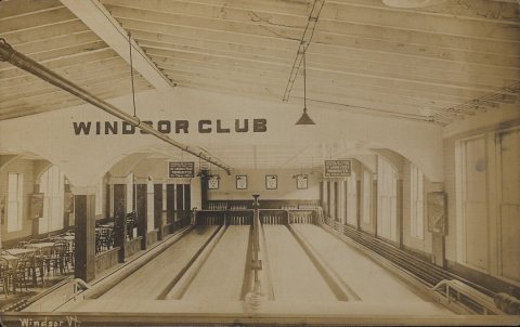 PostcardWindsorVTWindsorClubBowlingLanesCirca1910