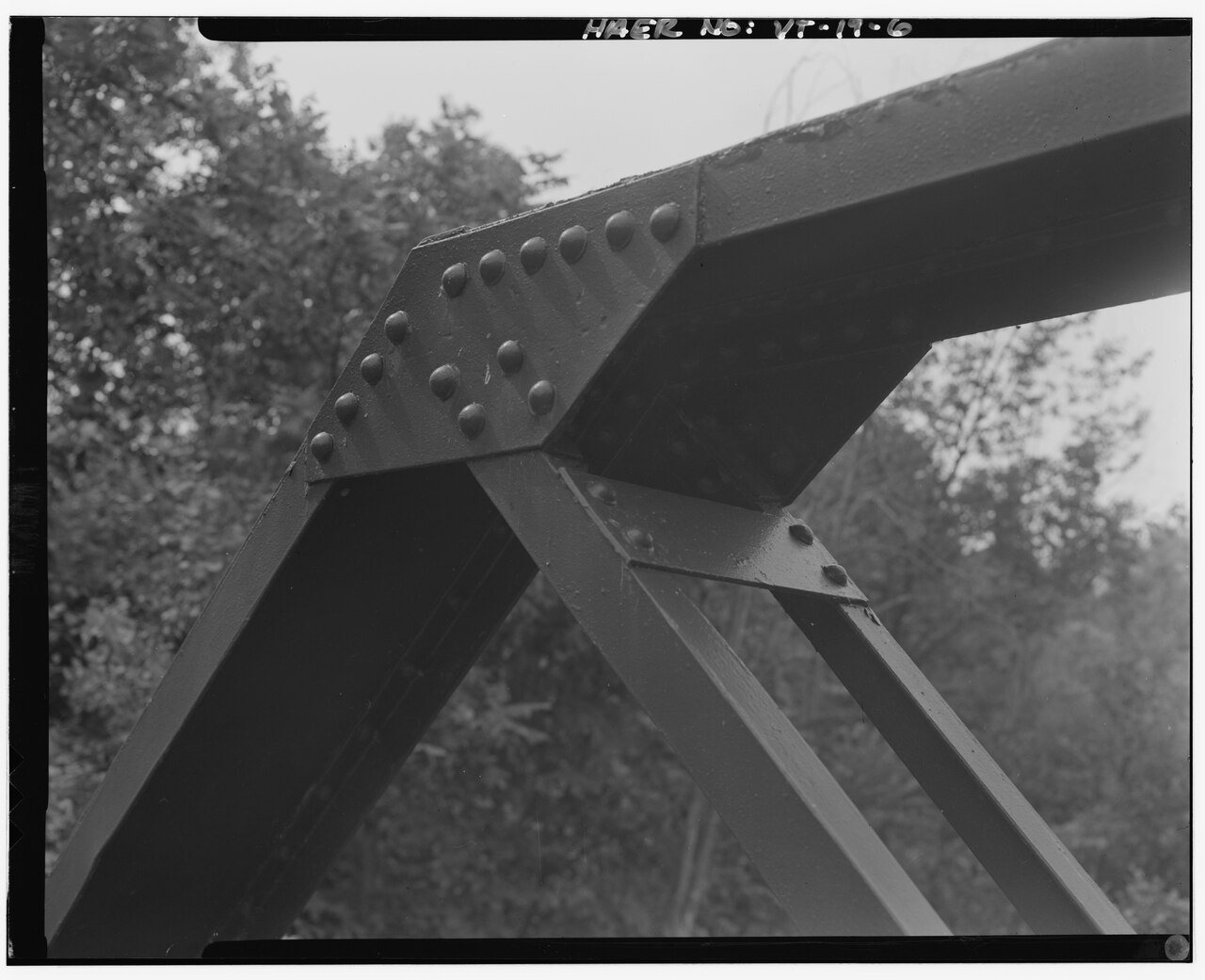 View north, corner detail of north corner of bridge, from bridge surface - Black River Bridge, Spans Black River on Tow…