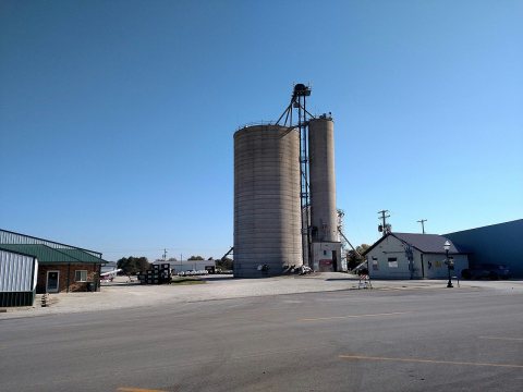 Gifford, IL, grain elevator