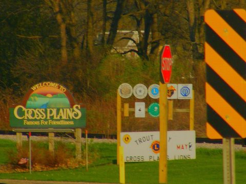 Cross Plains Welcome Sign