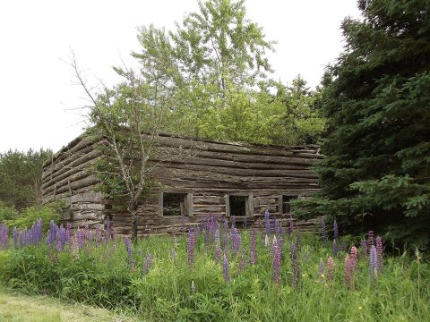 Wisconsins oldest home